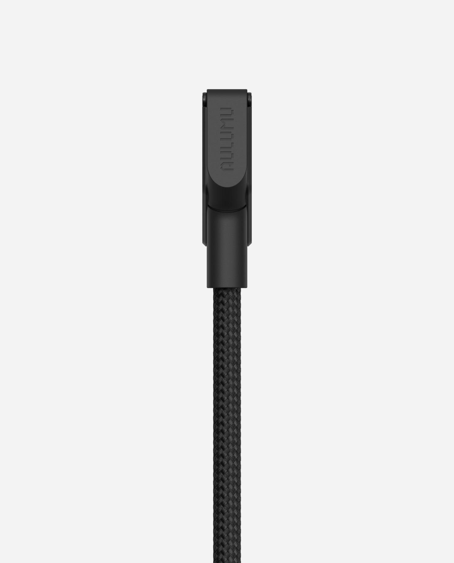 AULUMU M07 240W USB‑C cable featuring a braided exterior
