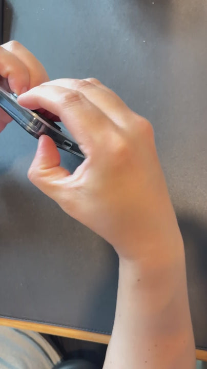 How to install the iPhone case